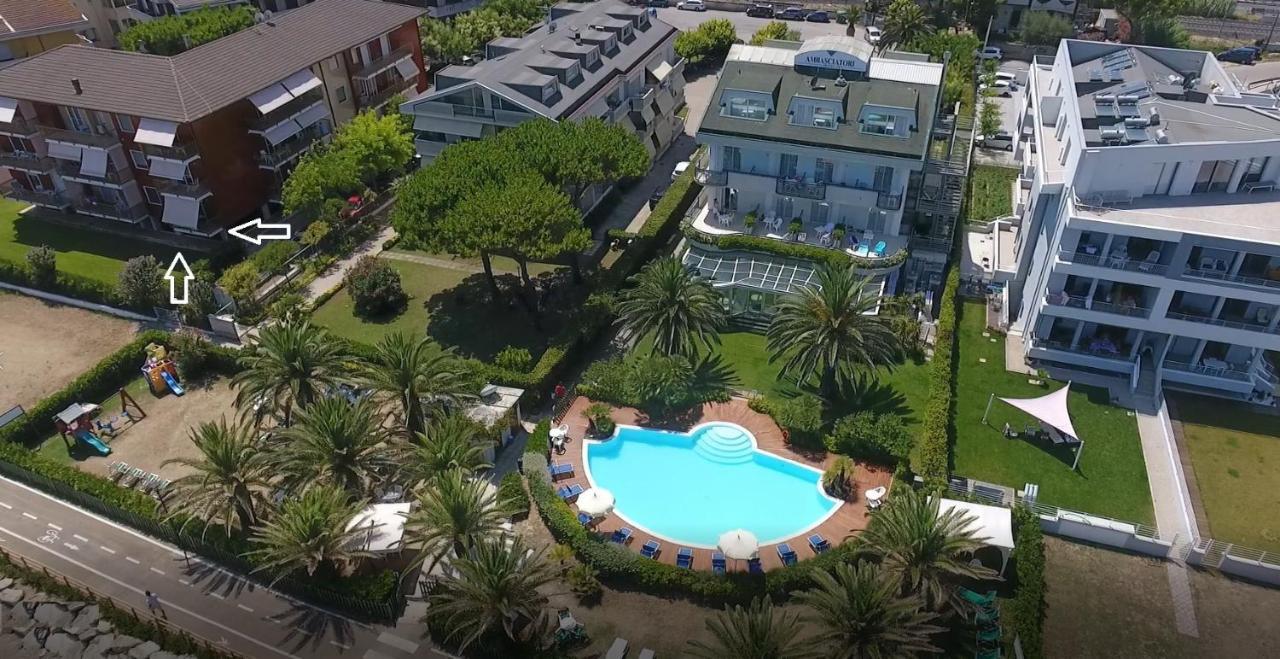 Hotel Ambasciatori Pineto Exterior photo